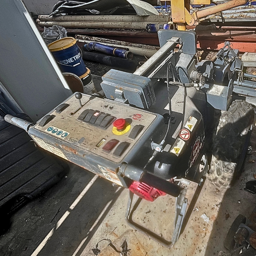 8 – Thomas Concrete Machinery